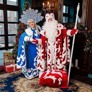 Настоящий Дед Мороз и Снегурочка в Алматы.